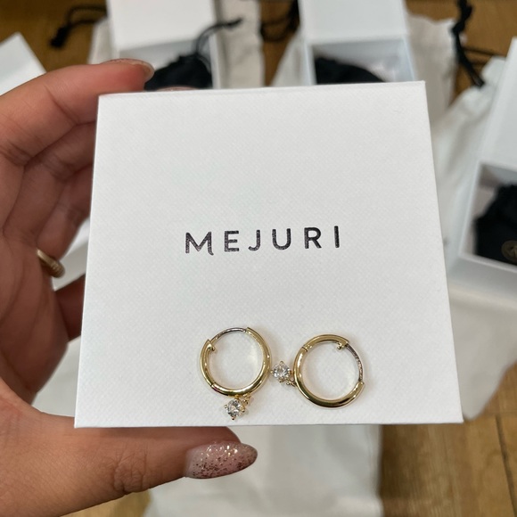 Mejuri Round Topaz Hoops - Gold Vermeil (brand new) - Picture 2 of 5